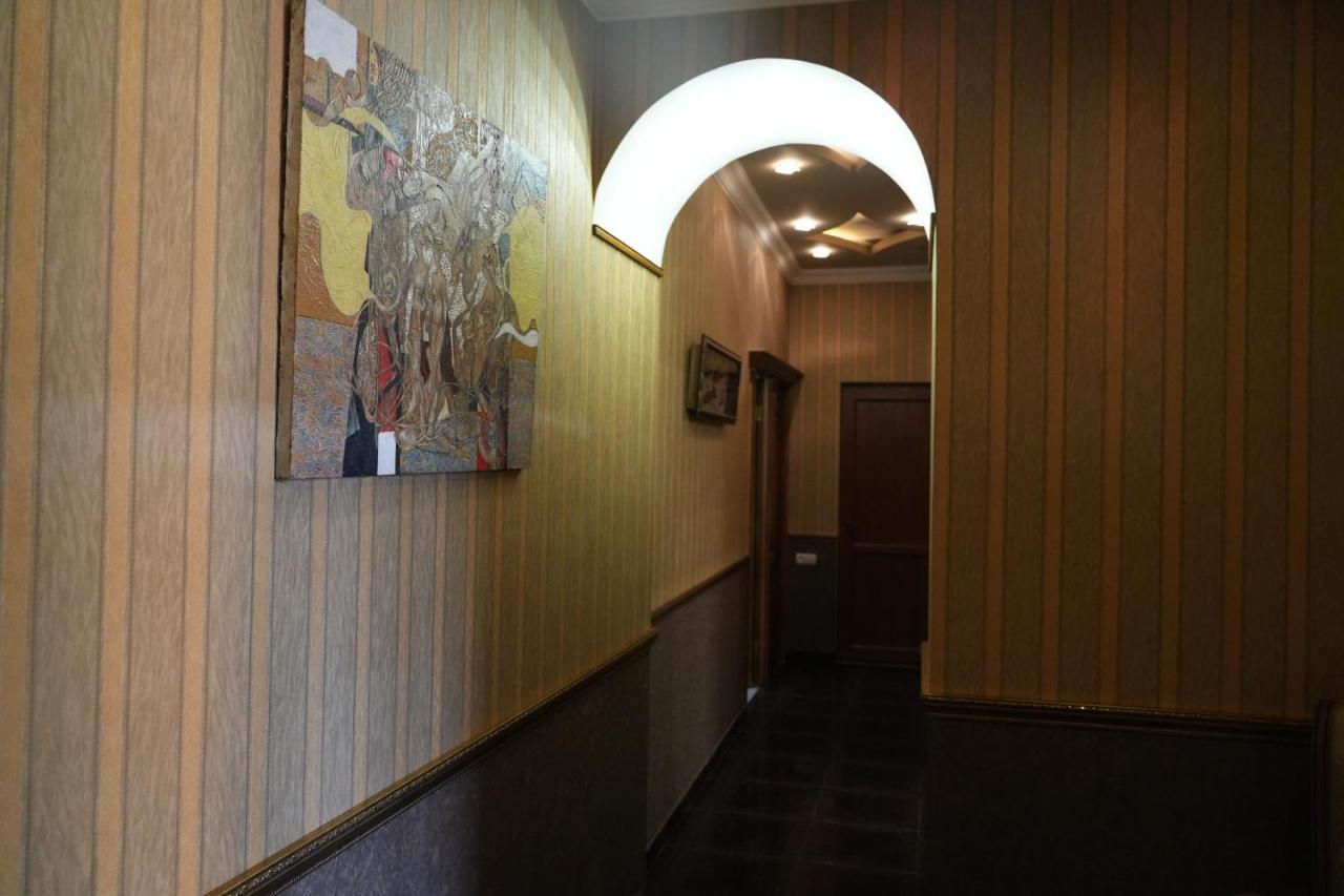 Ivan House Apartment เยเรวาน ภายนอก รูปภาพ