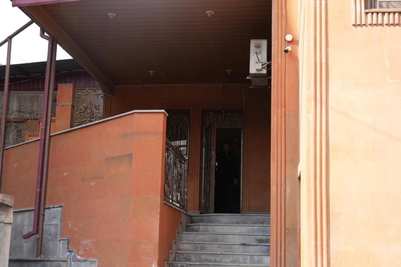 Ivan House Apartment เยเรวาน ภายนอก รูปภาพ