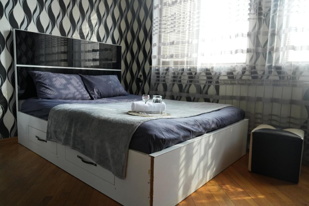 Ivan House Apartment เยเรวาน ภายนอก รูปภาพ